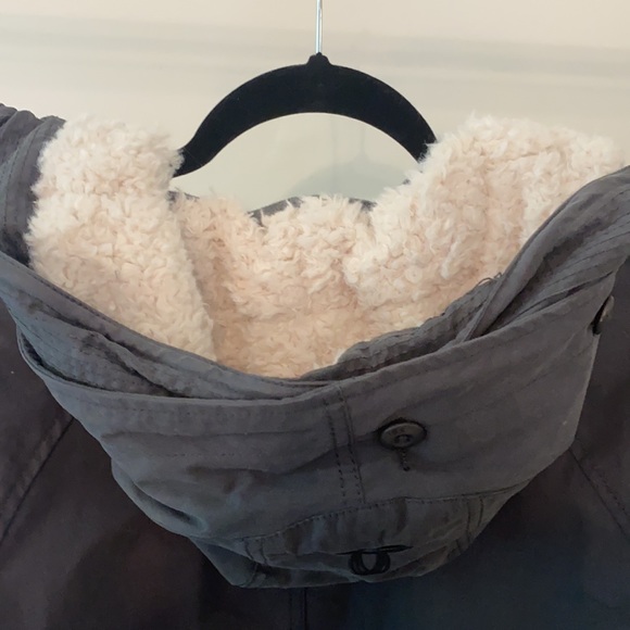 Aritzia TNA double insulated parka - Picture 6 of 9